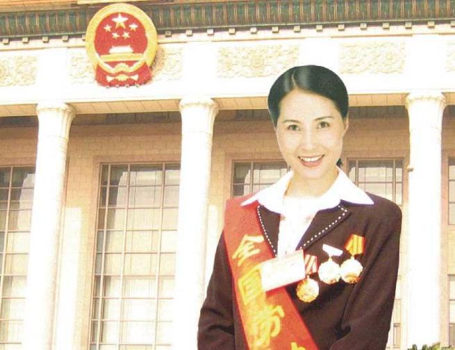 罗红英